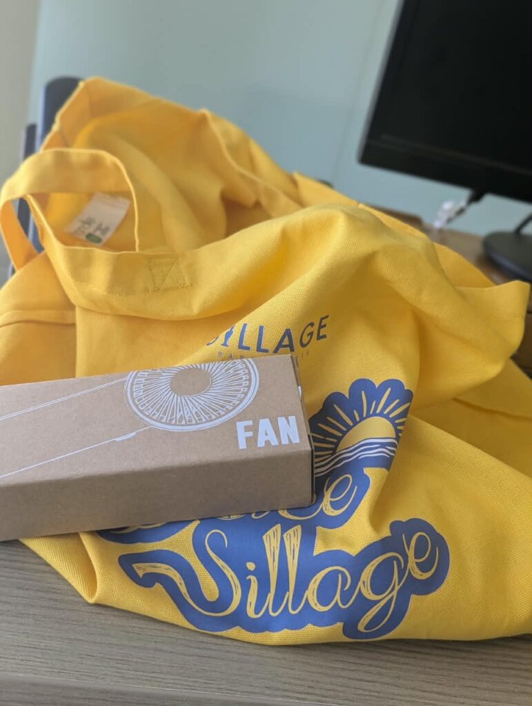 Tote bag Dolce Sillage et boîte du ventilateur reçus dans le kit